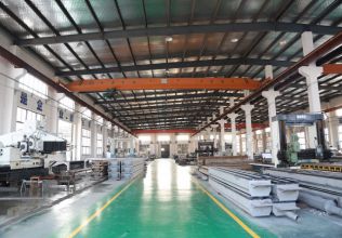 內蒙古淳德機械設備有限公司辦公樓及機械車間